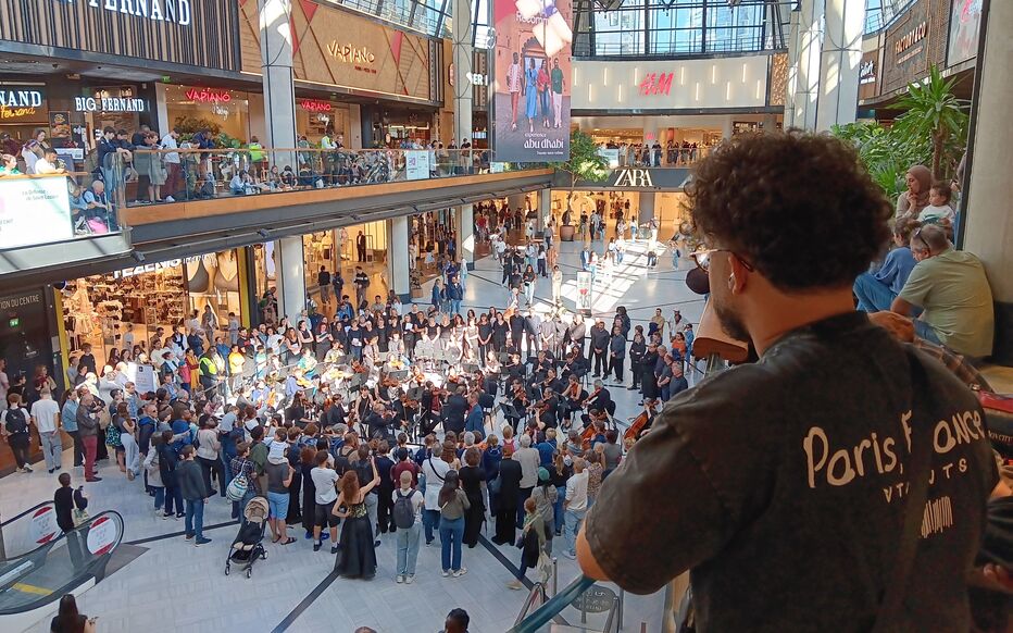 Concert représentation LabOpéra centre commercial Les 4 Temps